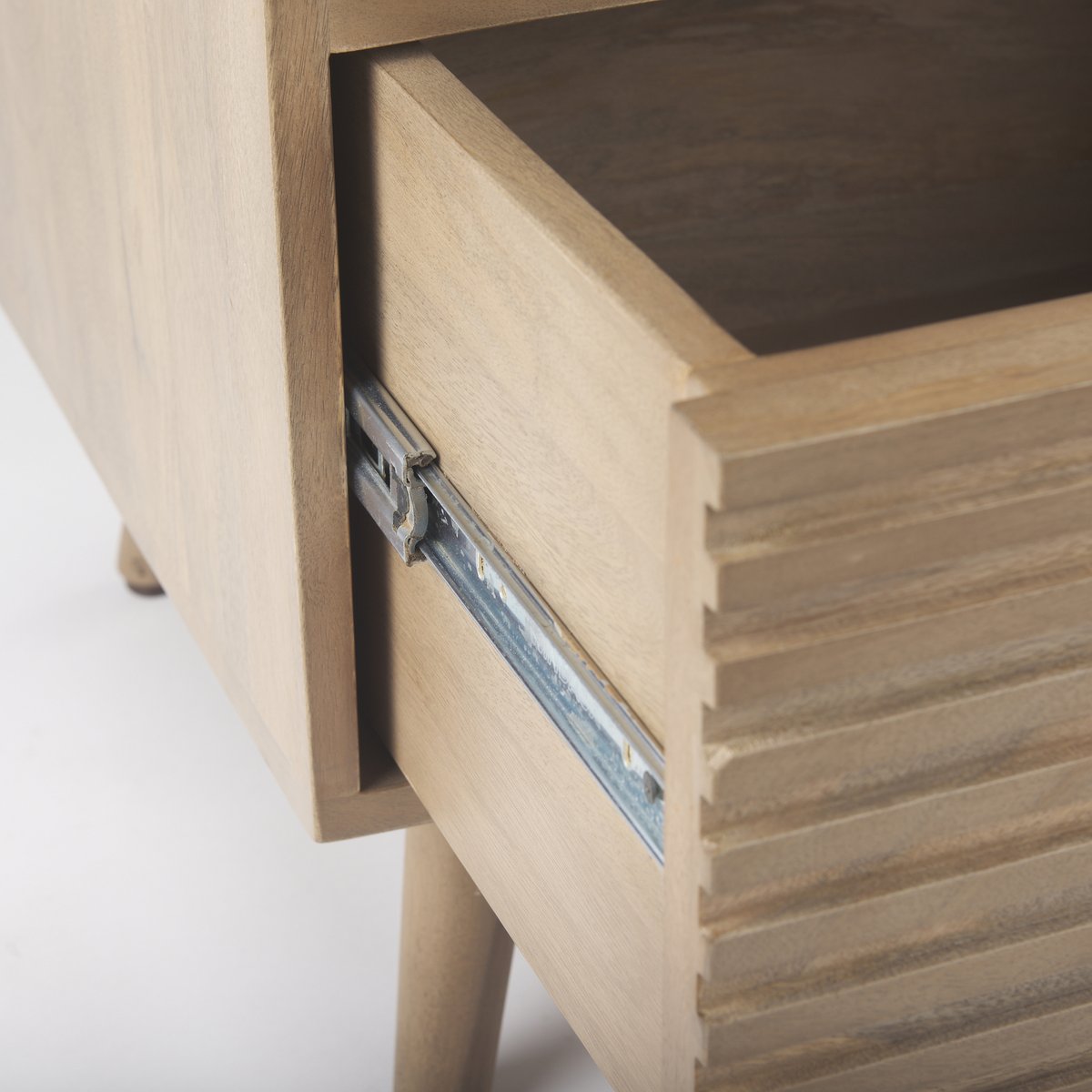 One Drawer Wooden NIghtstand